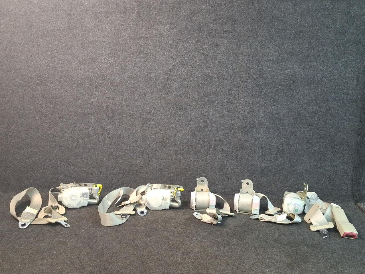 ремень безопасности Toyota Camry 7 поколение XV40 2008, 2.4 л., 2AZ-FE, бензин, АКПП, седан, передний привод - фото №1