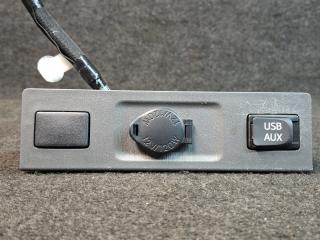 разъем AUX / USB Toyota Prius V 1 поколение ZVW41 ZVW41 2014, 1.8 л., гибрид, АКПП, синий, хетчбэк 5 дв., передний привод, 8619048030, CA-LS0890AJ