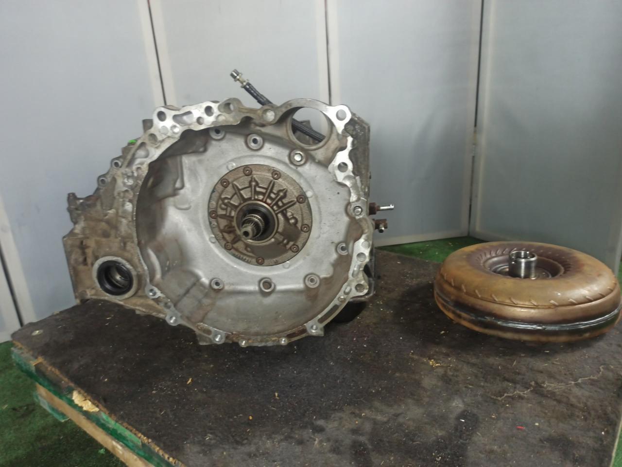 КПП автоматическая (АКПП) Toyota Sienna 3 поколение 2011, 3.5 л., 2GR-FE, бензин, АКПП, серый, передний привод, U660E - фото №1