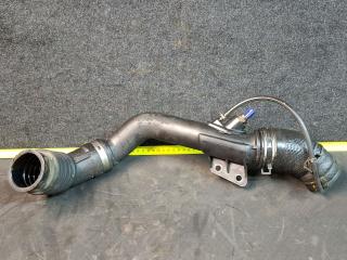 патрубок интеркулера Mazda 626 5 поколение [рестайлинг] GW 2001, 2.0 л., RF4F, дизель, МКПП, серебристый, универсал, передний привод, RF4F13332