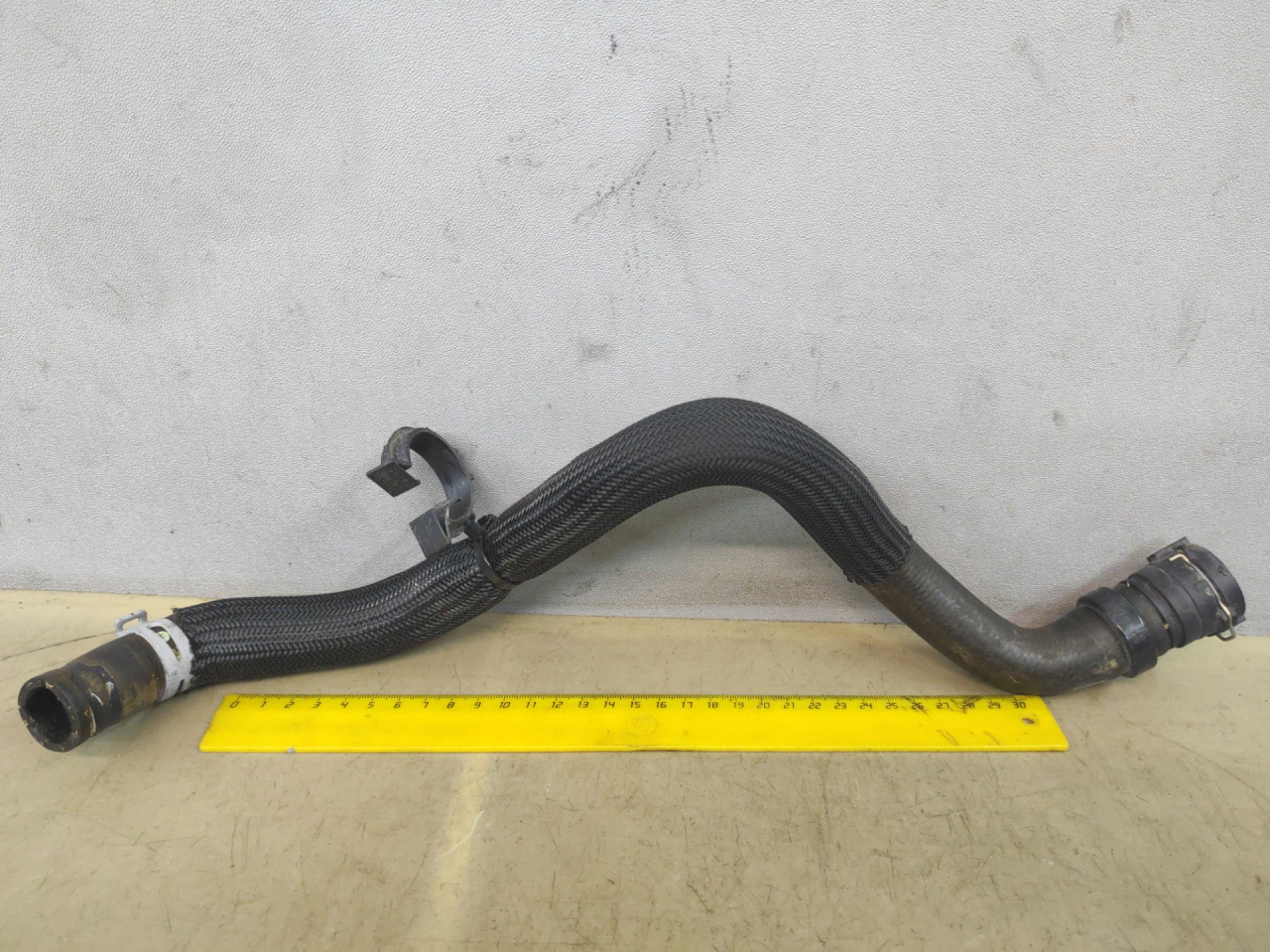 патрубок отопителя (печки) Chevrolet Equinox 3 поколение 2019, 1.5 л., бензин, АКПП, белый 140х, минивэн, передний привод, 23463167 - фото №1