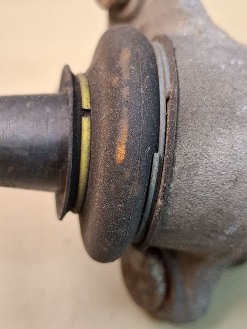 шаровая опора Volkswagen Jetta 7 поколение 2019, 1.4 л., бензин, АКПП, серый, передний привод - фото №1