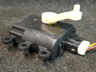 моторчик заслонки печки Mazda 6 GJ [рестайлинг] GJ 2015, 2.5 л., PYY1, бензин, АКПП, белый, седан, передний привод