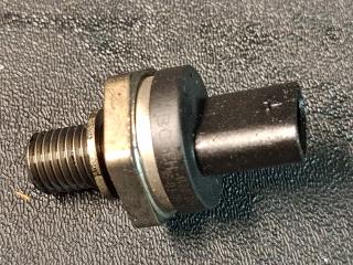 датчик давления масла BMW X4 F26 2016, 2.0 л., дизель, АКПП, черный, 0261230403, 8614494