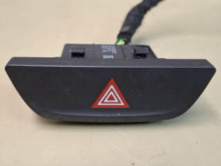 кнопка аварийной сигнализации Chevrolet Equinox 3 поколение 2018, 2.0 л., бензин, АКПП, передний привод, 13409820