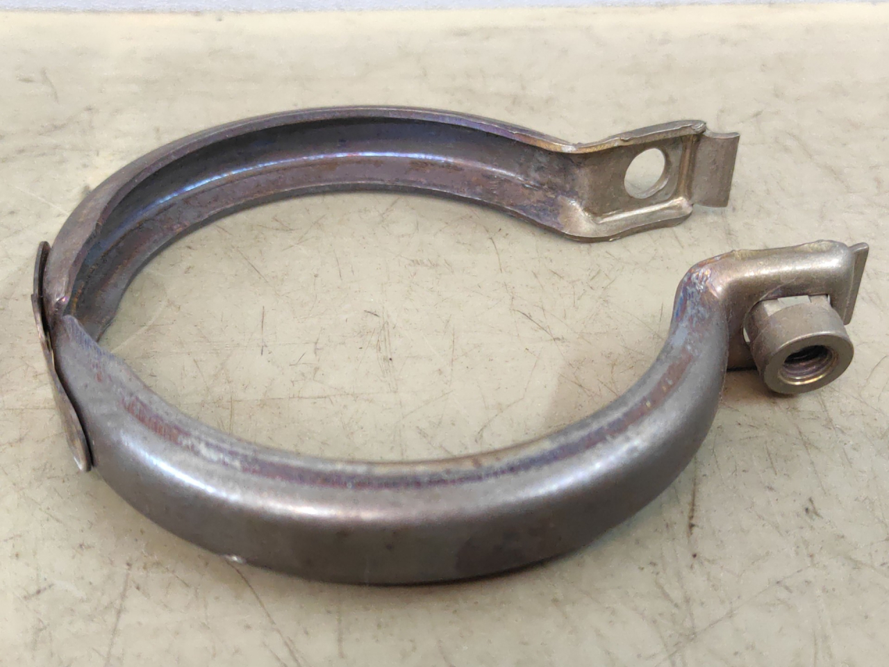 Хомут Volkswagen Jetta 7 поколение 2019, 1.4 л., бензин, АКПП, синий, седан, передний привод, 5Q0253725D - фото №1