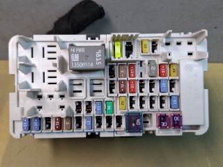 блок предохранителей Chevrolet Malibu 9 поколение 2018, 1.5 л., бензин, АКПП, бордовый, передний привод, 33172518