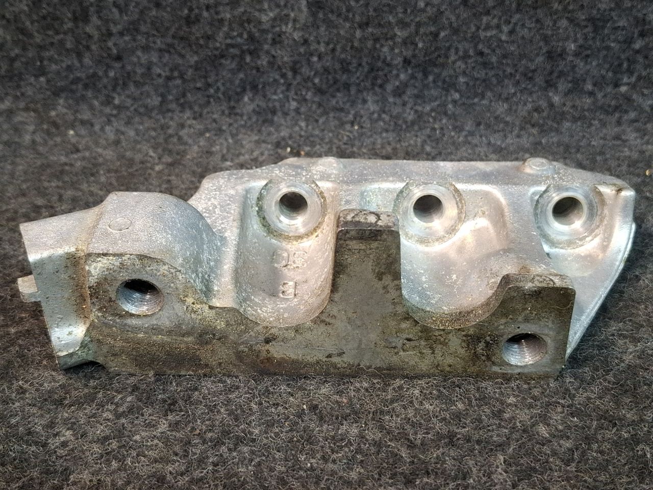 кронштейн двигателя Toyota Camry 7 поколение XV40 ACV40 2009, 2.4 л., 2AZ-FE, бензин, АКПП, синий, седан, передний привод - фото №1