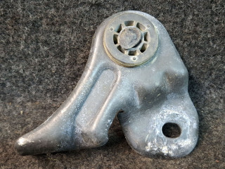 кронштейн радиатора Chevrolet Traverse 2 поколение [рестайлинг] 2022, 3.6 л., бензин, АКПП, белый, внедорожник 5 дв., полный привод, 84250350