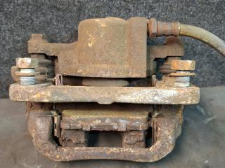 суппорт задний левый Toyota Sienna 2 поколение XL20 [рестайлинг] 2008, 3.5 л., 2GR-FE, бензин, АКПП, минивэн, передний привод