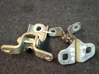 петля двери Cadillac XT4 1 поколение 2020, 2.0 л., бензин, АКПП, 318e, полный привод