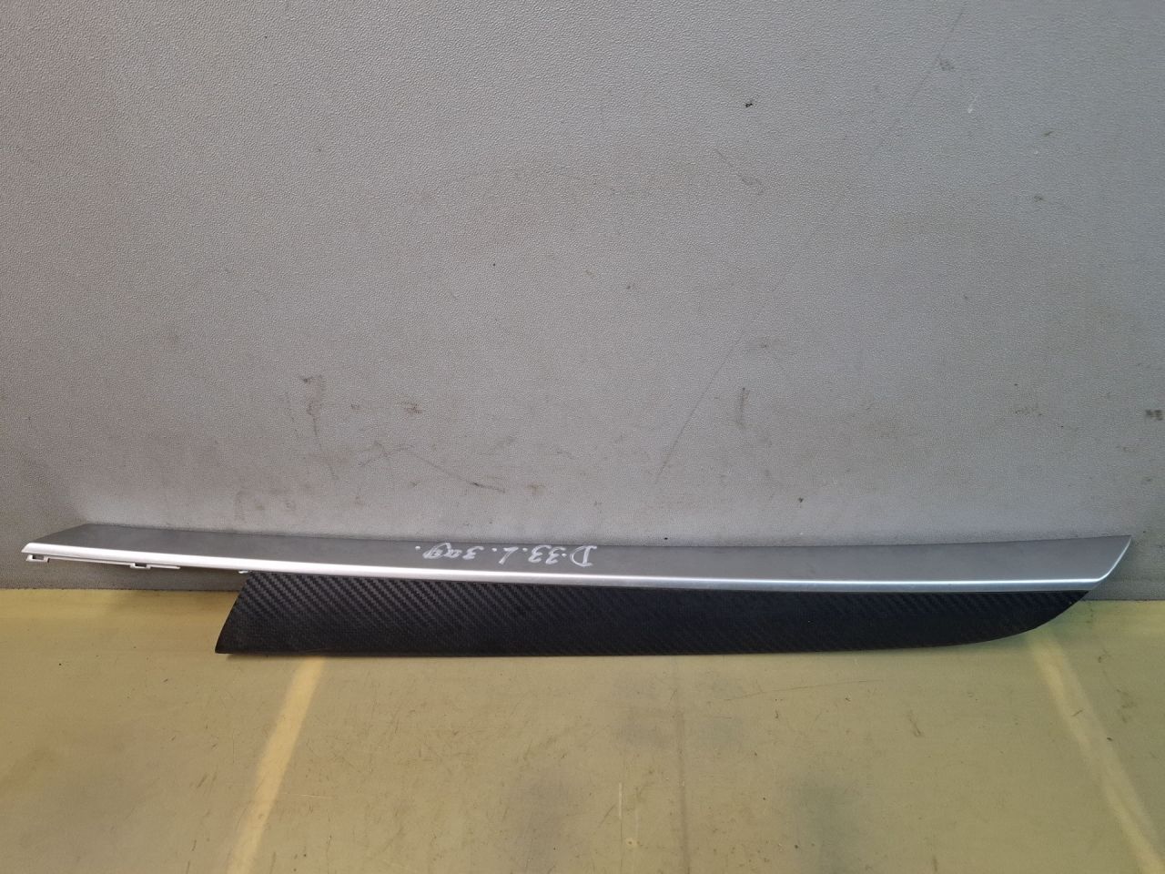 молдинг двери задней левой BMW X5 E70 2008, 3.0 л., дизель, АКПП, серый, внедорожник 5 дв., полный привод, правый руль, 4993100 - фото №1