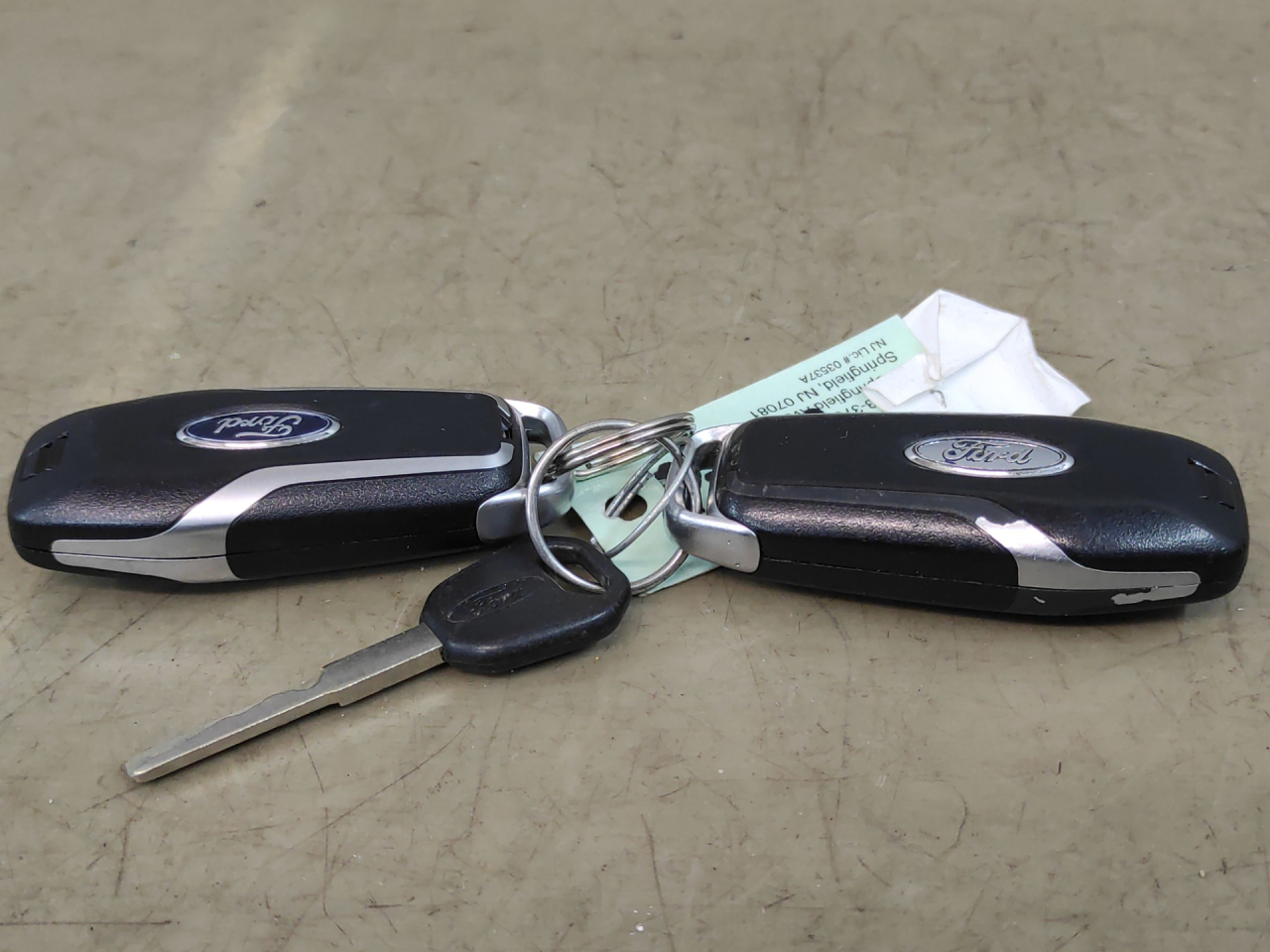 ключ Ford Edge 2 поколение CD539 2018, 2.0 л., бензин, АКПП, черный, внедорожник 5 дв., полный привод - фото №1