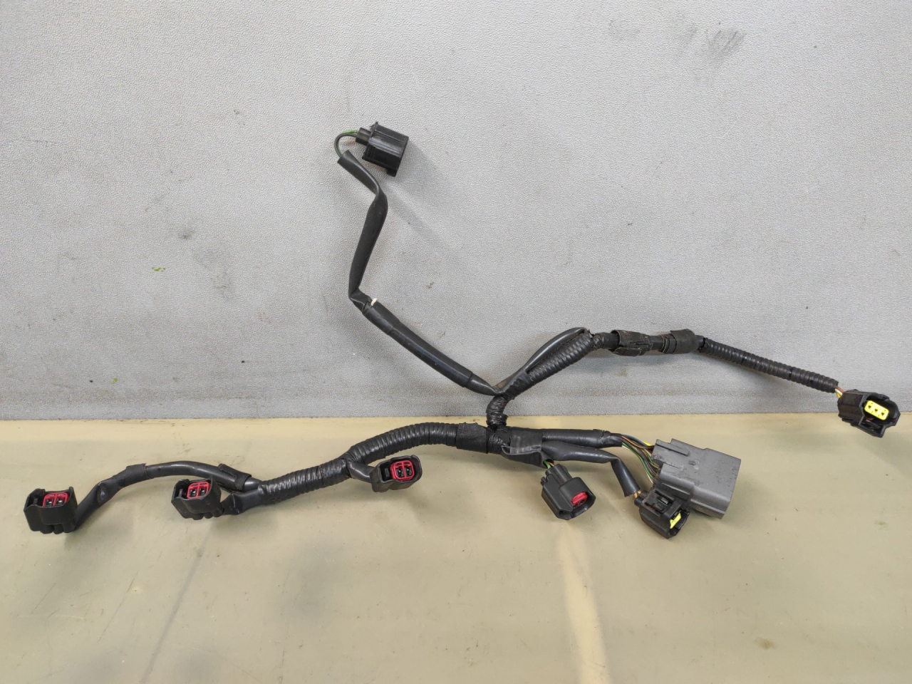 проводка двигателя Mazda 6 GG 2003, 2.3 л., L3, бензин, МКПП, черный, седан, передний привод - фото №1