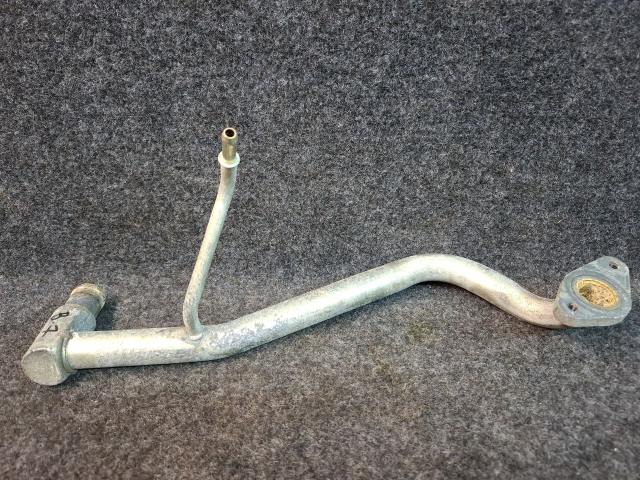 трубка охлаждающей жидкости Chevrolet Equinox 3 поколение 2018, 2.0 л., бензин, АКПП, передний привод - фото №1