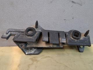 Крепление бампера переднего Audi A4 B8/8K 2010, 1.8 л., CDHA, бензин, АКПП, передний привод, правый руль, 8K0807284