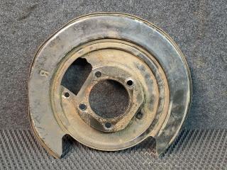 защитный кожух тормозного механизма Toyota Camry 8 поколение XV50 ACV40 2012, 2.4 л., бензин