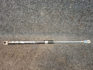 амортизатор крышки багажника (3-5 двери) Suzuki Grand Vitara 1 поколение [рестайлинг] 2005, 2.7 л., H 27 A, бензин, АКПП, внедорожник 5 дв.