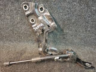 петля капота правая BMW X4 F26 2016, 2.0 л., дизель, АКПП, черный, 7210730