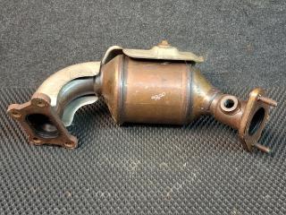 катализатор Chevrolet Traverse 2 поколение [рестайлинг] 2022, 3.6 л., бензин, АКПП, белый, внедорожник 5 дв., полный привод, 12677855