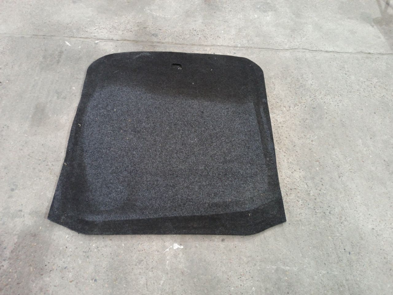 ковер багажника Volkswagen Jetta 7 поколение 2020, 2.0 л., бензин, серый, седан, передний привод - фото №1