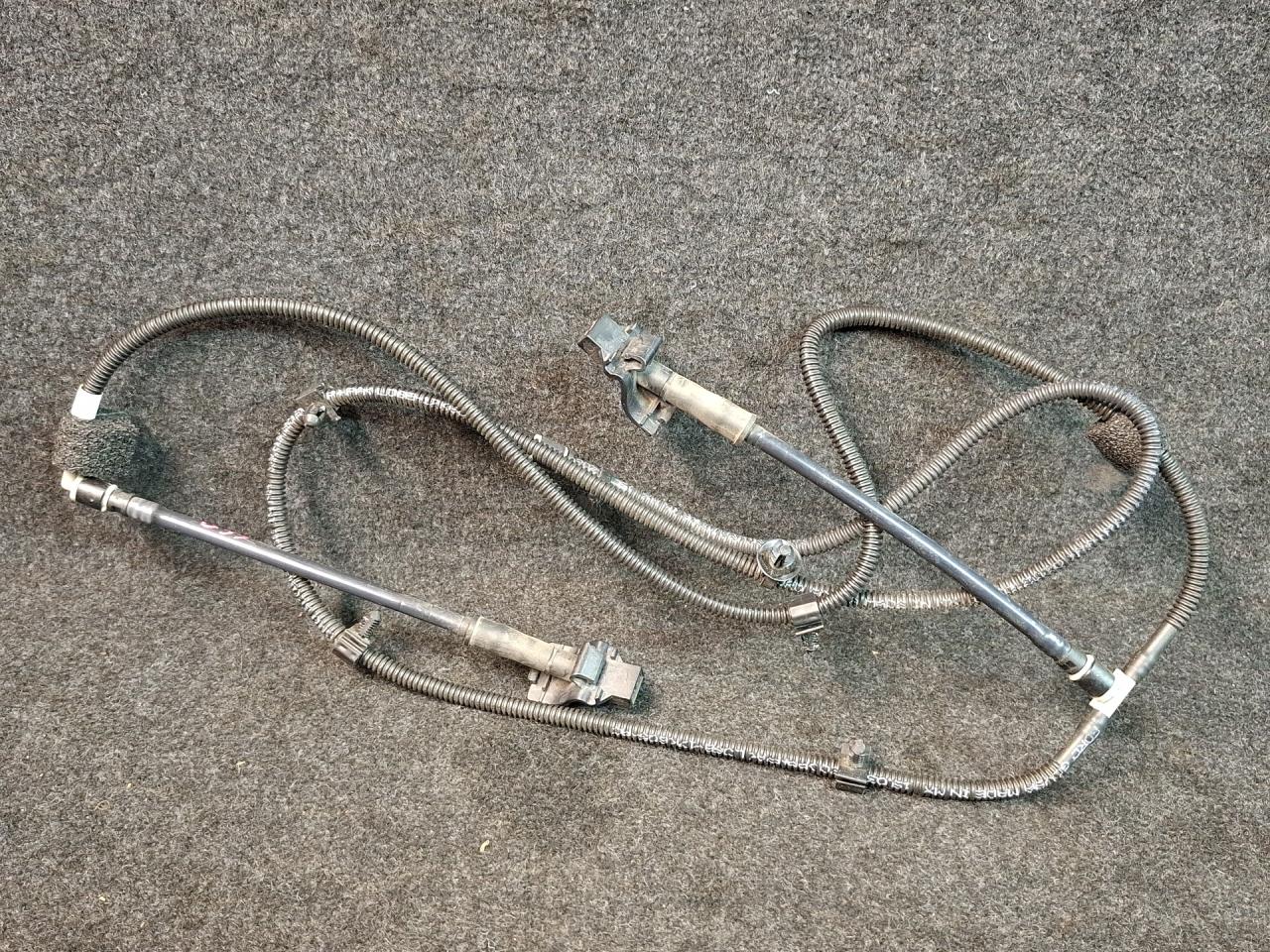 форсунка омывателя лобового стекла Ford Escape 4 поколение CX482 2020, 2.0 л., бензин, АКПП, белый az, внедорожник 5 дв., полный привод - фото №1