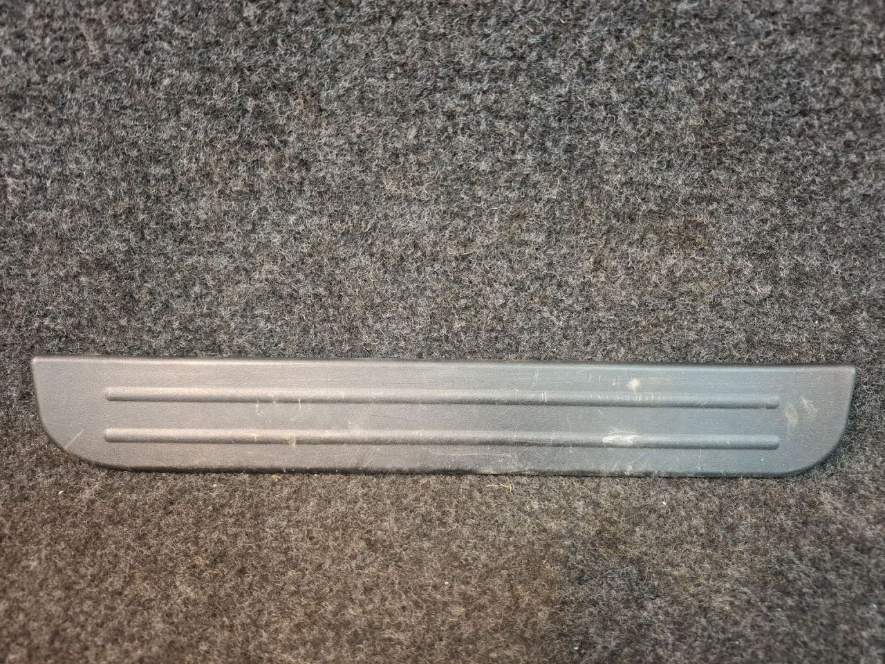 накладка на порог внутренняя Mazda CX-7 1 поколение ER 2008, 2.3 л., L3-VDT, бензин, АКПП, голубой/30s, полный привод, EG21687G0 - фото №1