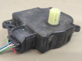 моторчик заслонки печки Ford EcoSport 2 поколение B515 2014, 1.5 л., бензин, АКПП, внедорожник 5 дв., правый руль