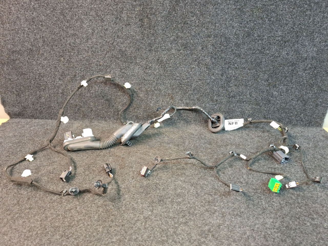 дверная проводка Ford Escape 4 поколение CX482 2021, 2.5 л., гибрид, АКПП, внедорожник 5 дв., полный привод, MX6T14630 - фото №1