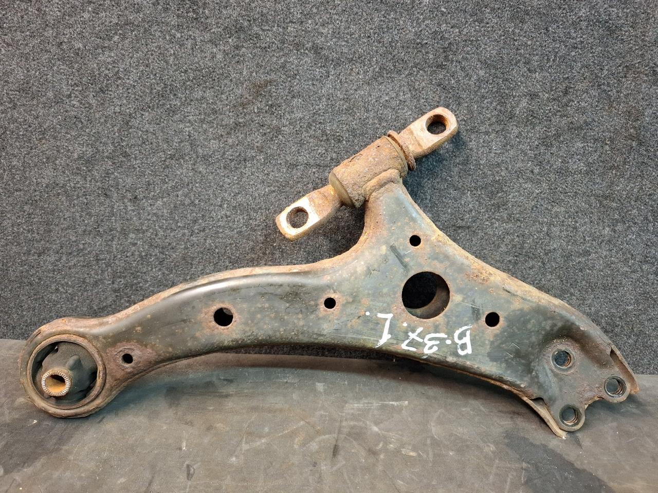 рычаг передний левый Toyota Camry 7 поколение XV40 2008, 2.4 л., 2AZ-FE, бензин, АКПП, седан, передний привод - фото №1