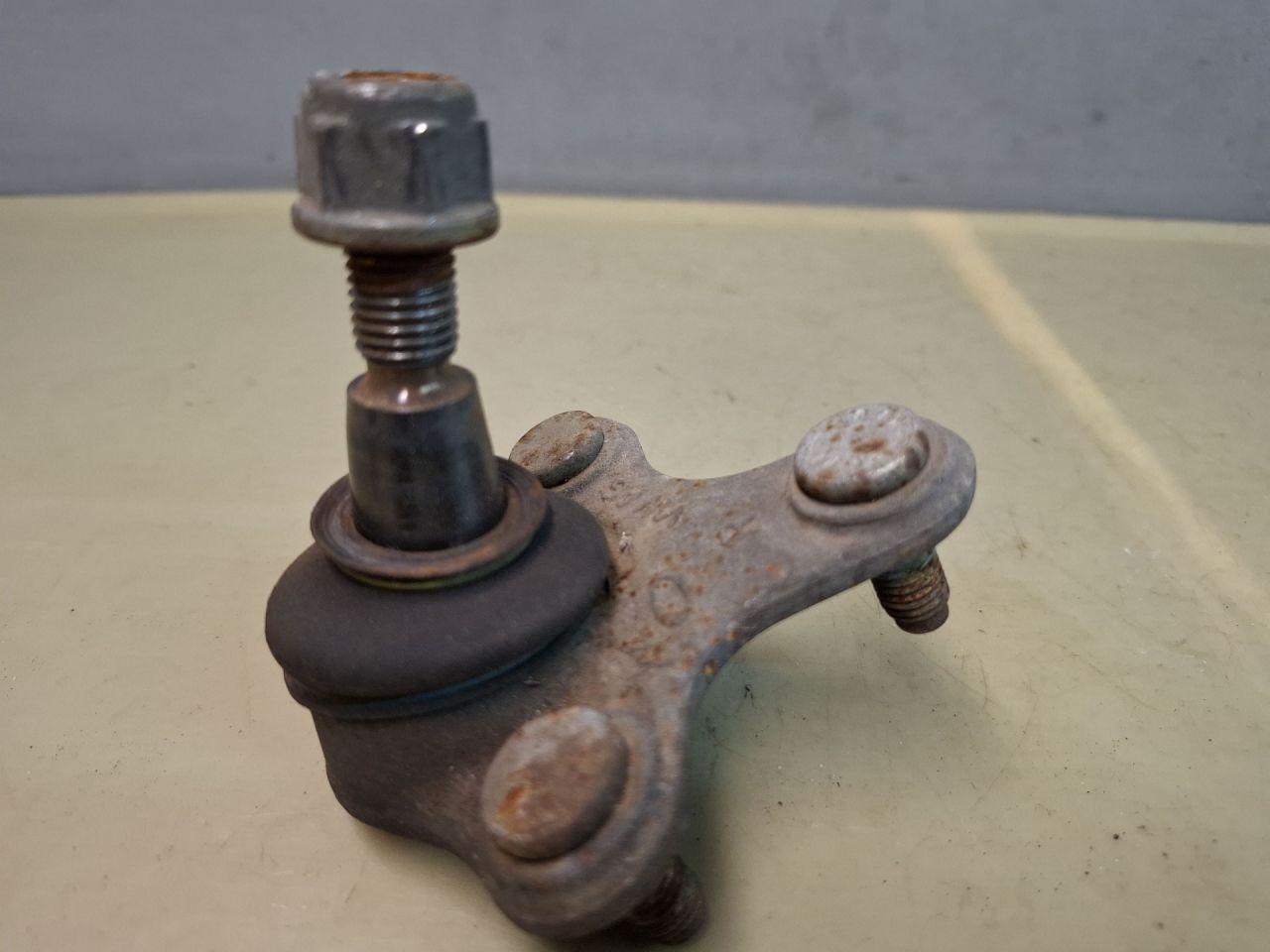 шаровая опора Volkswagen Jetta 7 поколение 2019, 1.4 л., бензин, АКПП, серый, передний привод - фото №1