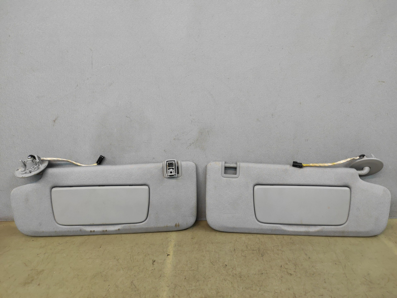 козырек солнцезащитный Chevrolet Equinox 3 поколение 2019, 1.5 л., бензин, АКПП, белый 140х, минивэн, передний привод - фото №1