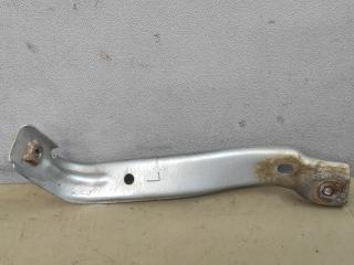 крепление ( кронштейн ) крыла Mazda 6 GG 2003, 2.0 л., LF-DE, бензин, МКПП, хетчбэк 5 дв.