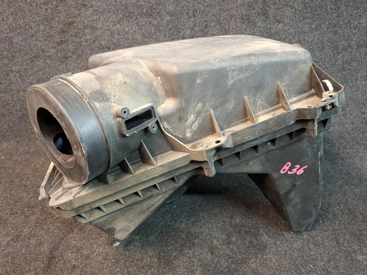 корпус воздушного фильтра Chevrolet Malibu 9 поколение 2017, 1.5 л., бензин, АКПП, черный, седан, передний привод, 23314859 - фото №1