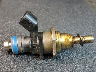 форсунка Mazda CX-7 1 поколение [рестайлинг] 2011, 2.3 л., бензин, E7T20171