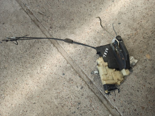 замок двери передней левой Lexus GS 2 поколение 2000