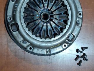 комплект сцепления Mazda 626 5 поколение [рестайлинг] GW 2001, 2.0 л., RF4F, дизель, МКПП, серебристый, универсал, передний привод