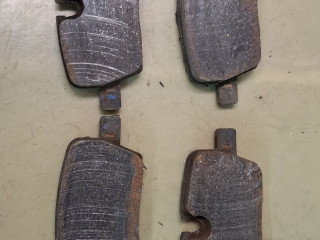 тормозные колодки Chevrolet Traverse 2 поколение [рестайлинг] 2022, 3.6 л., бензин, АКПП, белый, внедорожник 5 дв., полный привод