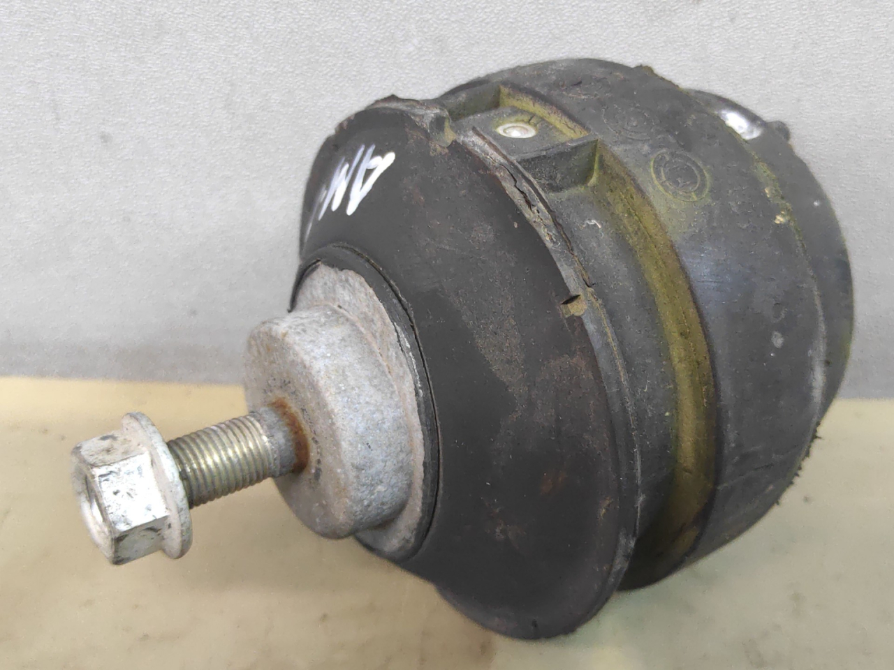 подушка крепления двигателя Great Wall Hover H5 1 поколение 2013, 2.0 л., дизель, АКПП, синий, внедорожник 5 дв., правый руль - фото №1