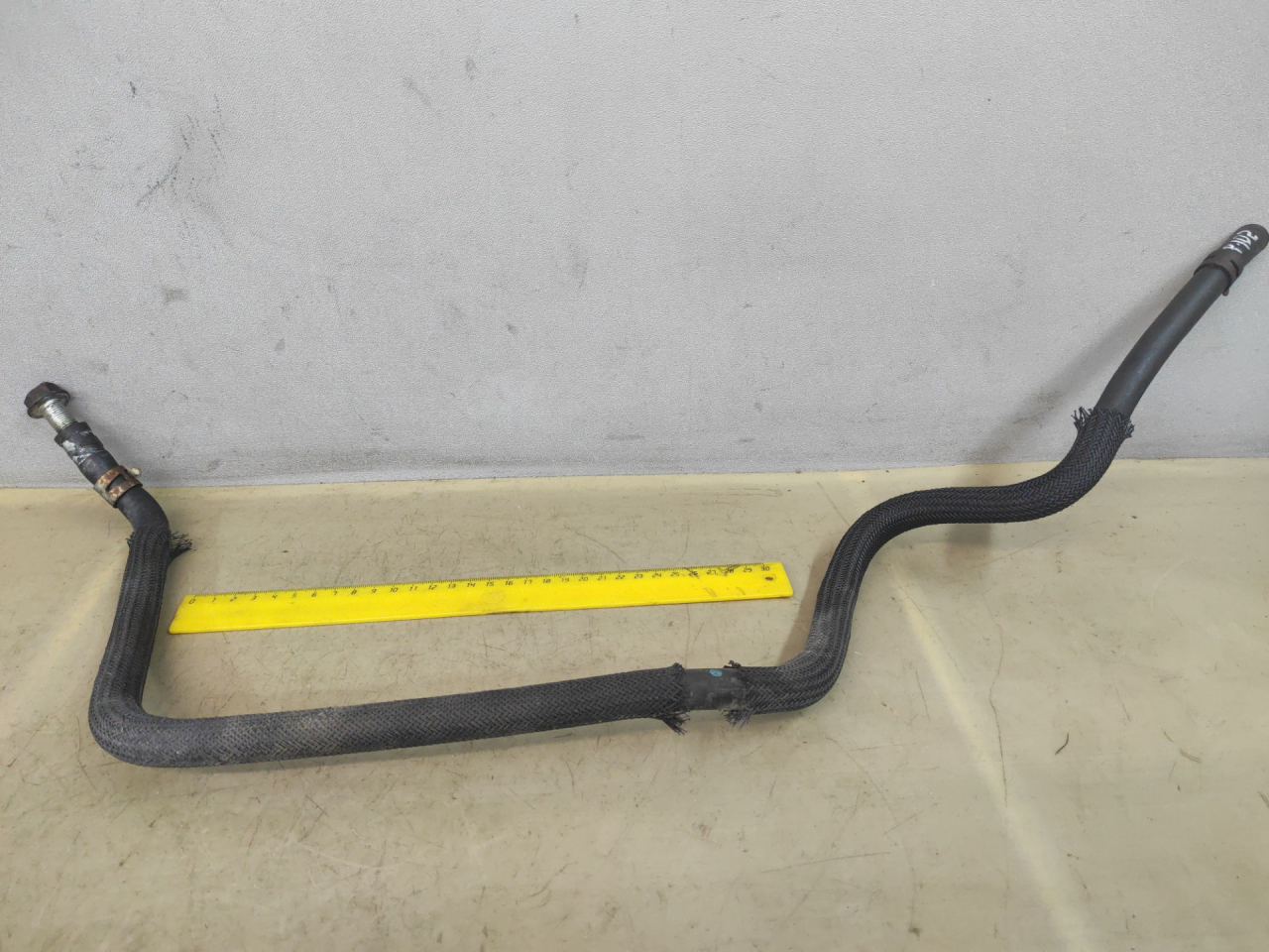 патрубок (трубопровод, шланг) Suzuki Kizashi 1 поколение 2012, 2.4 л., J24B, бензин, АКПП, красный, седан, полный привод - фото №1