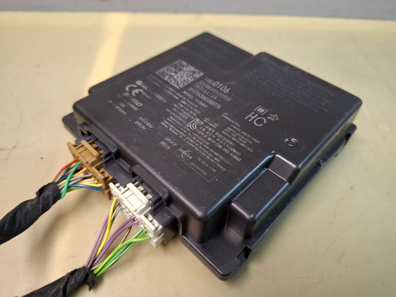 Блок управления бесключевым доступом Chevrolet Malibu 9 поколение 2018, 1.5 л., бензин, АКПП, бордовый, передний привод, 13510106 - фото №1