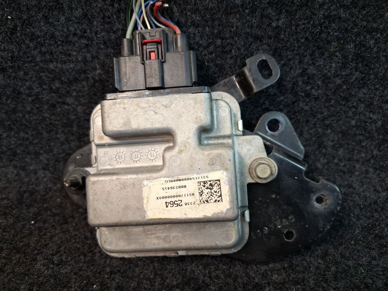 блок управления топливным насосом Chevrolet Equinox 3 поколение 2018, 2.0 л., бензин, АКПП, передний привод, 23382564 - фото №1