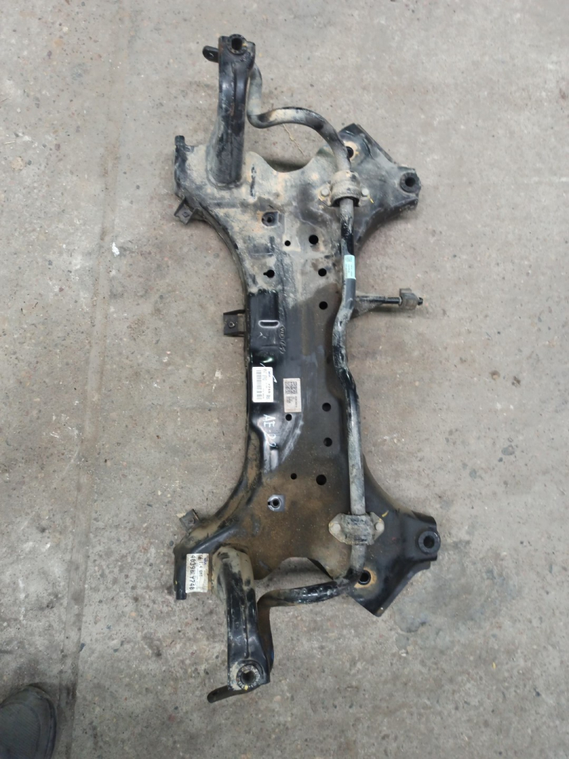 балка подвески передняя (подрамник) Kia Stonic 1 поколение 2022, 1.4 л., G4LC, бензин, МКПП, передний привод - фото №1