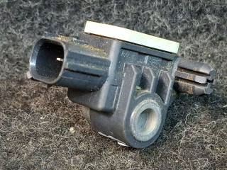 датчик удара Mitsubishi ASX 1 поколение 2012, 2.0 л., 4B11, бензин, АКПП, черный, внедорожник 5 дв., полный привод, 8651A165