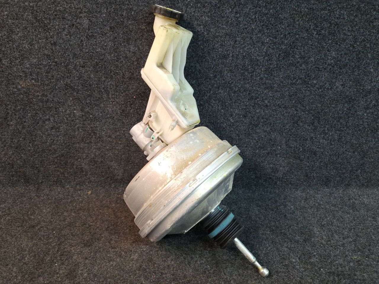 вакуумный усилитель тормозов Chevrolet Equinox 3 поколение 2018, 1.5 л., бензин, АКПП, серый/441b, полный привод, 84095578 - фото №1