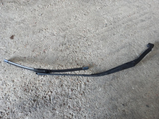 щеткодержатель (поводок стеклоочистителя, дворник) Mazda 6 GG [рестайлинг] GG 2005, 2.3 л., L3, бензин, МКПП, серый, универсал, передний привод