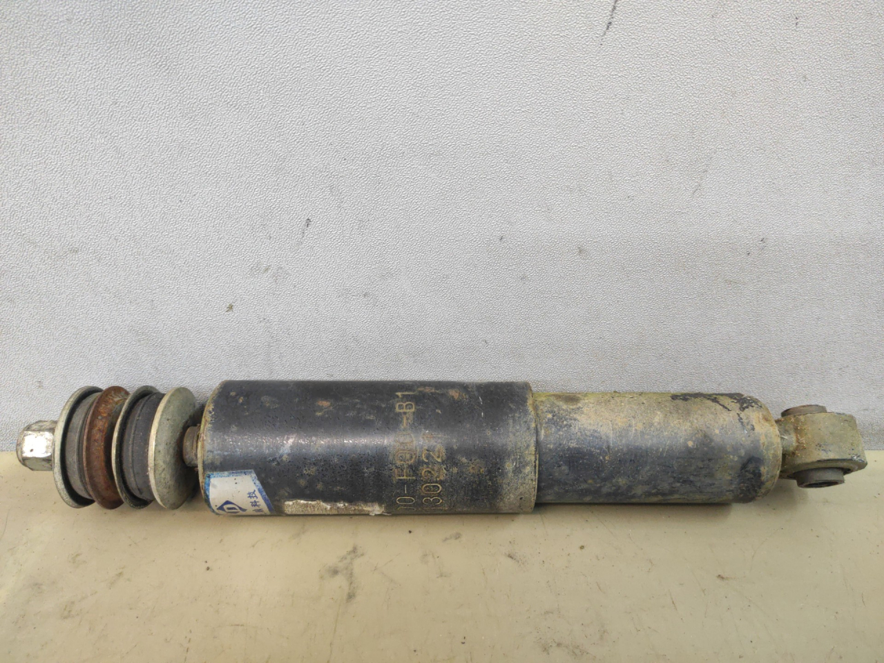 амортизатор передний Great Wall Hover H5 1 поколение 2013, 2.0 л., дизель, АКПП, синий, внедорожник 5 дв., правый руль - фото №1