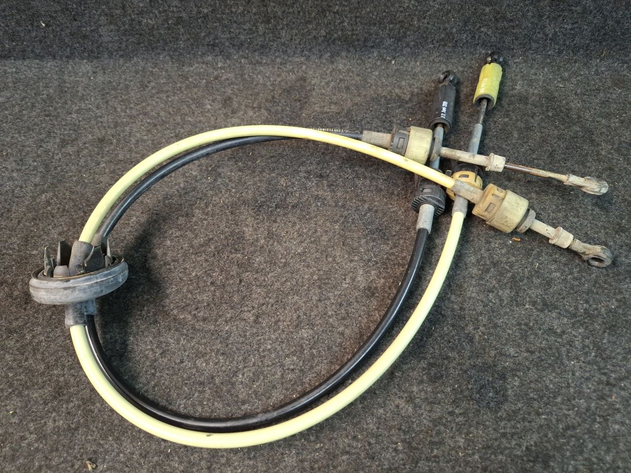 трос кулисы КПП Mercedes-Benz Sprinter 2 поколение (W906) 2007, 2.1 л., OM 646.701, дизель, МКПП, красный, A9062001651 - фото №1