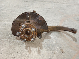 кулак поворотный правый Mazda 6 GG [рестайлинг] GG 2005, 2.3 л., L3, бензин, МКПП, серый, универсал, передний привод