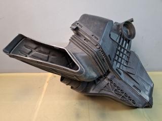 корпус воздушного фильтра Audi A4 B8/8K 2010, 1.8 л., CDHA, бензин, АКПП, передний привод, правый руль, 8R0133843B, 8R0133835E